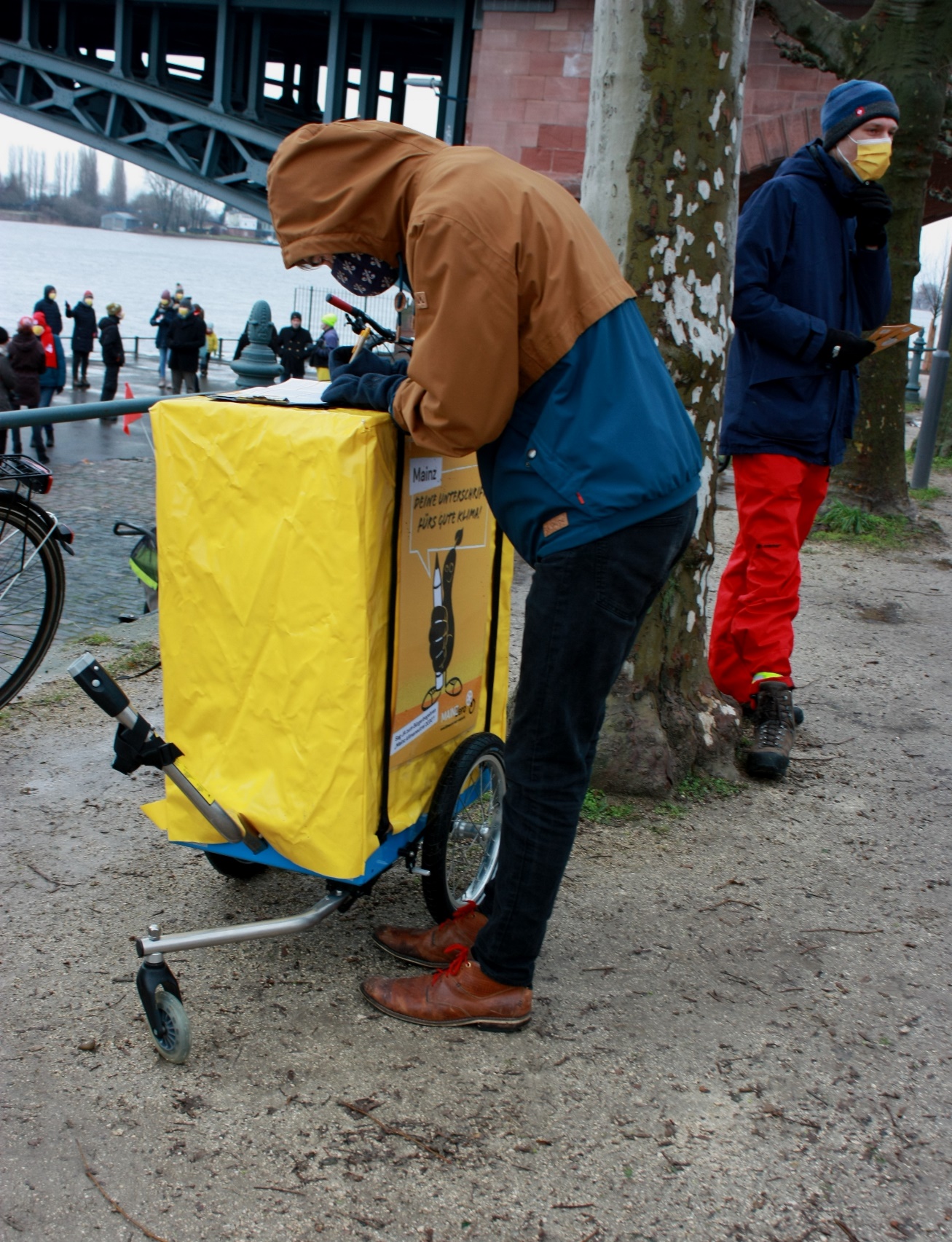 2021046_02_Unterschriftenstand_Anhaenger