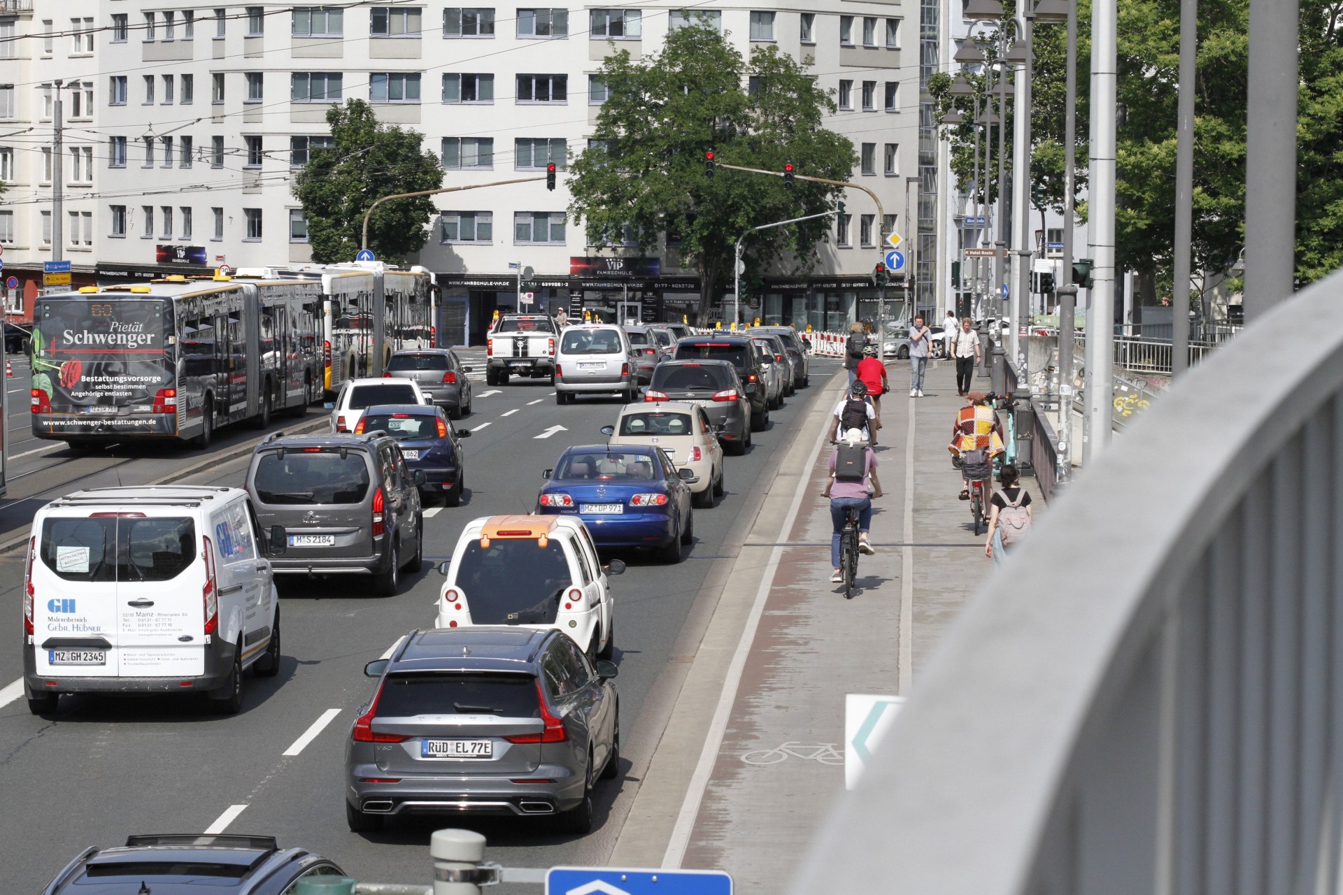 Raddemo_Autos-stadteinwaerts_IMG_1322