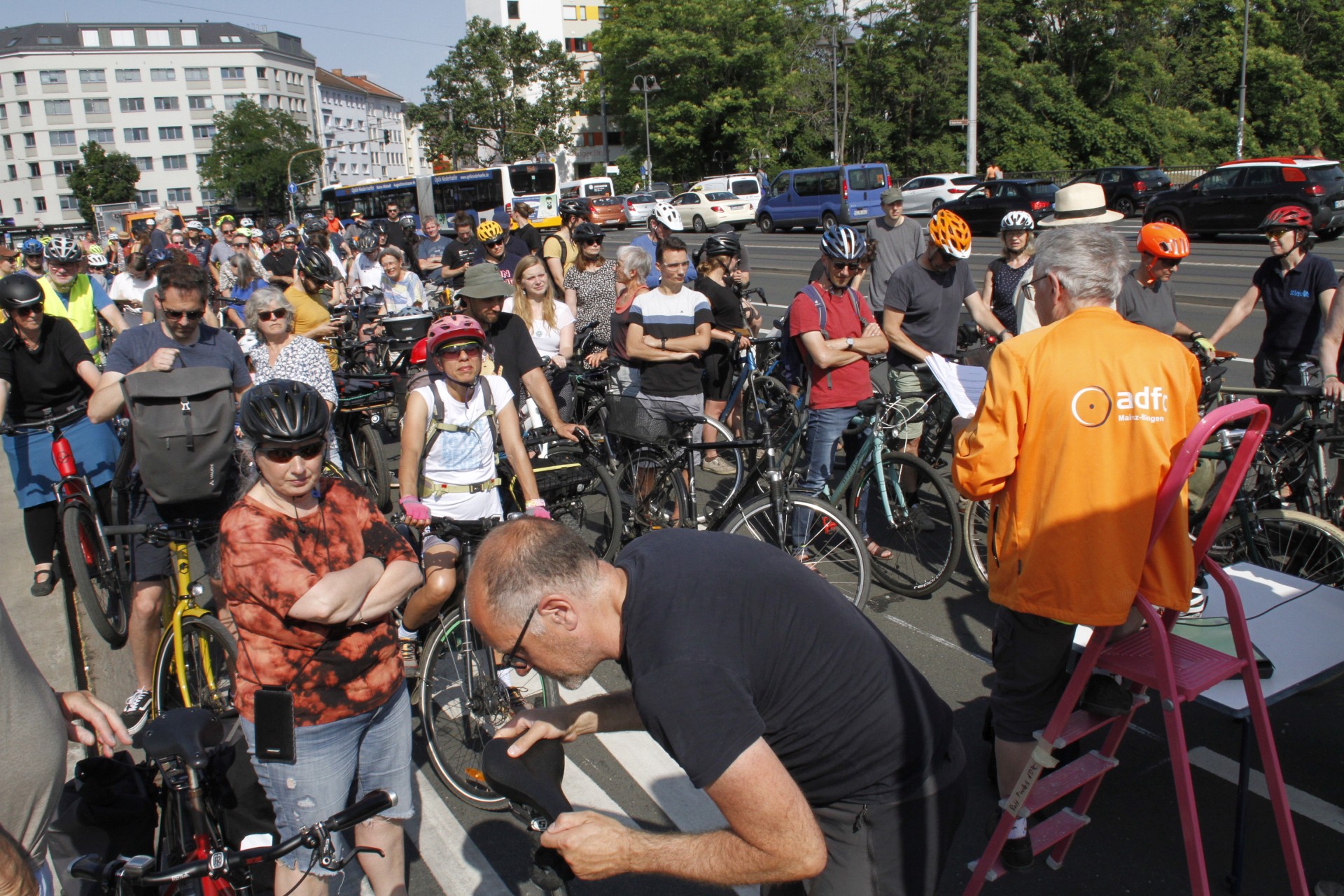 Raddemo_Kundgebung-Alicenbruecke_IMG_1377