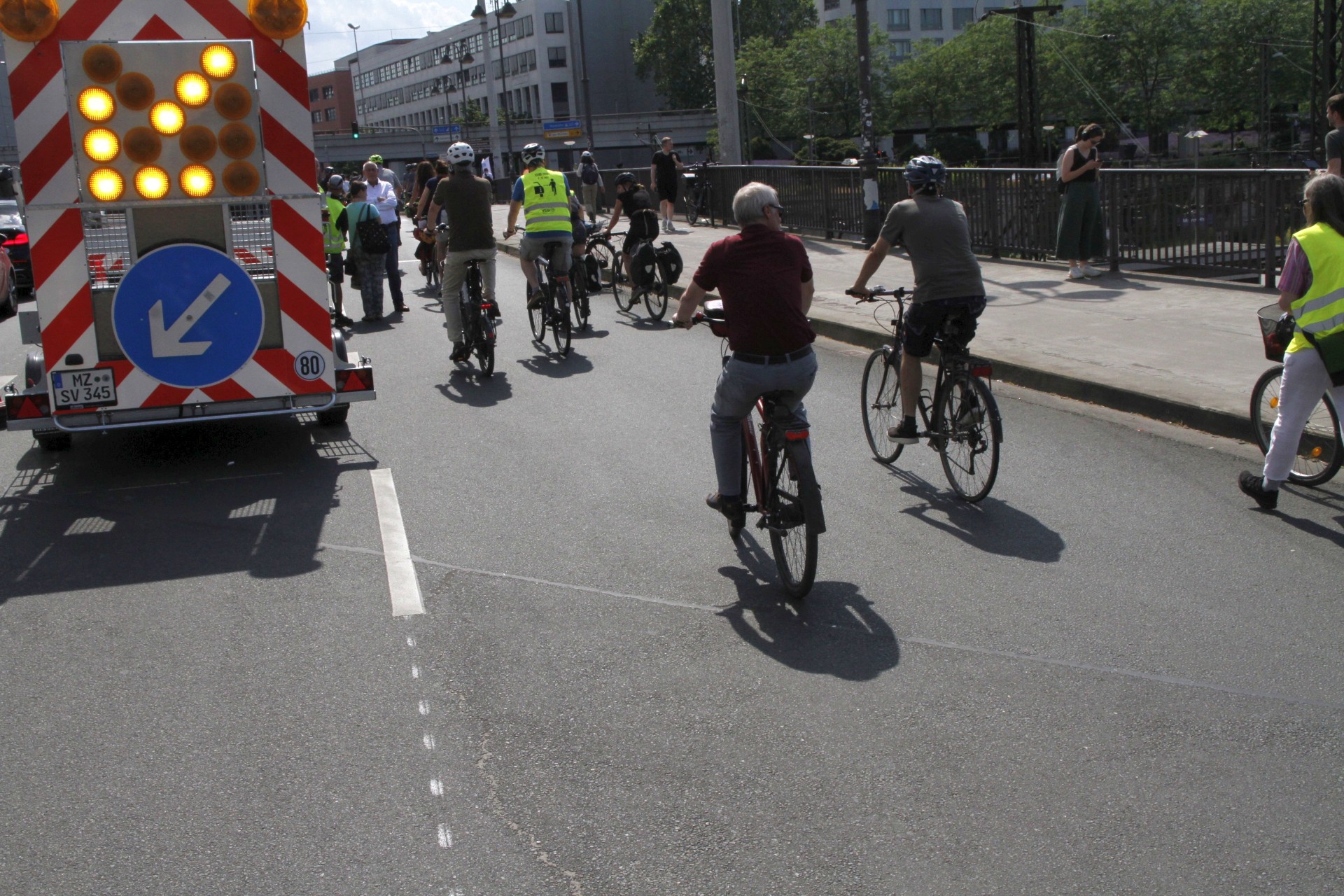 Raddemo_Start-Rundtour_IMG_1313