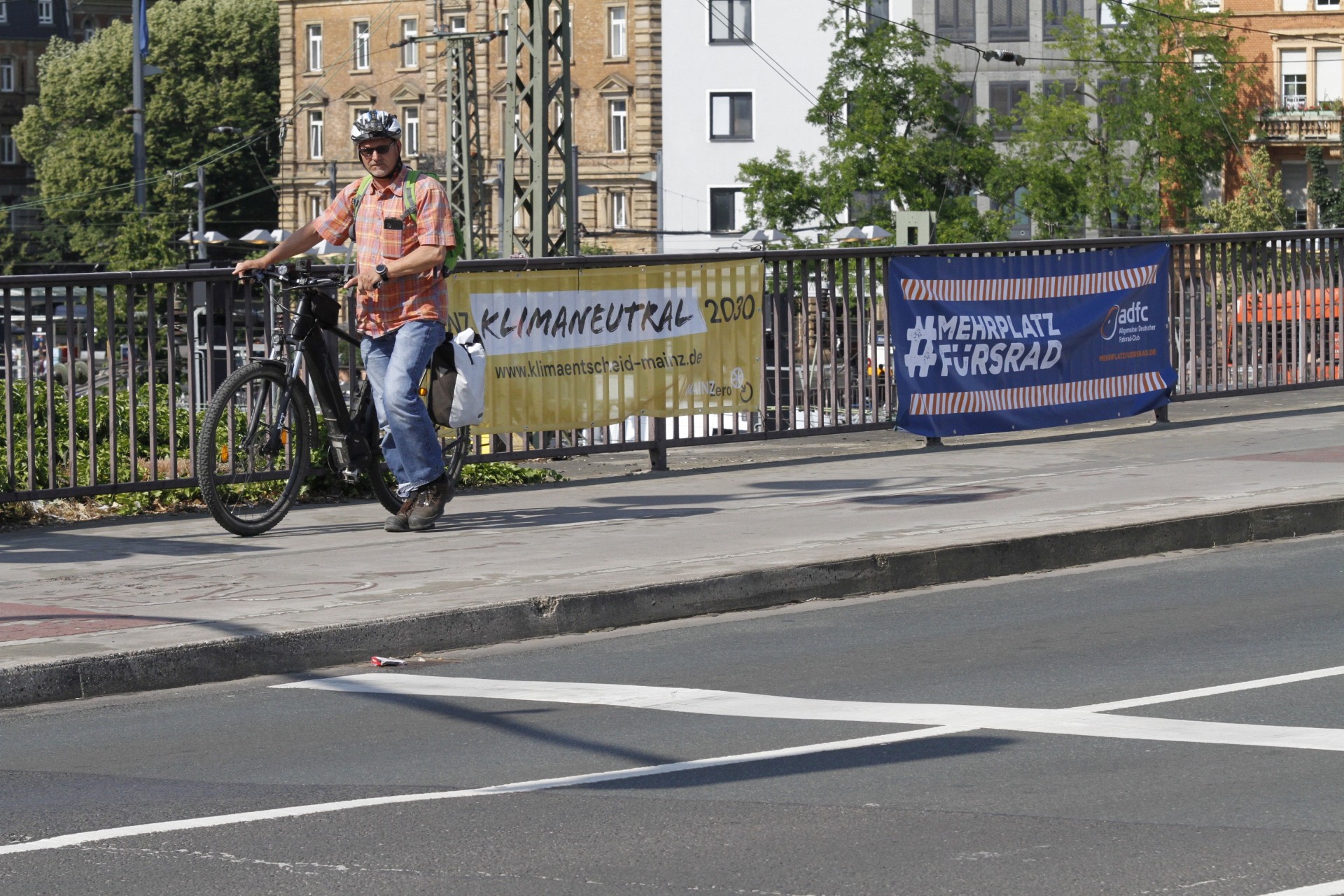 Raddemo_Transparente-Alicenbruecke_IMG_1375
