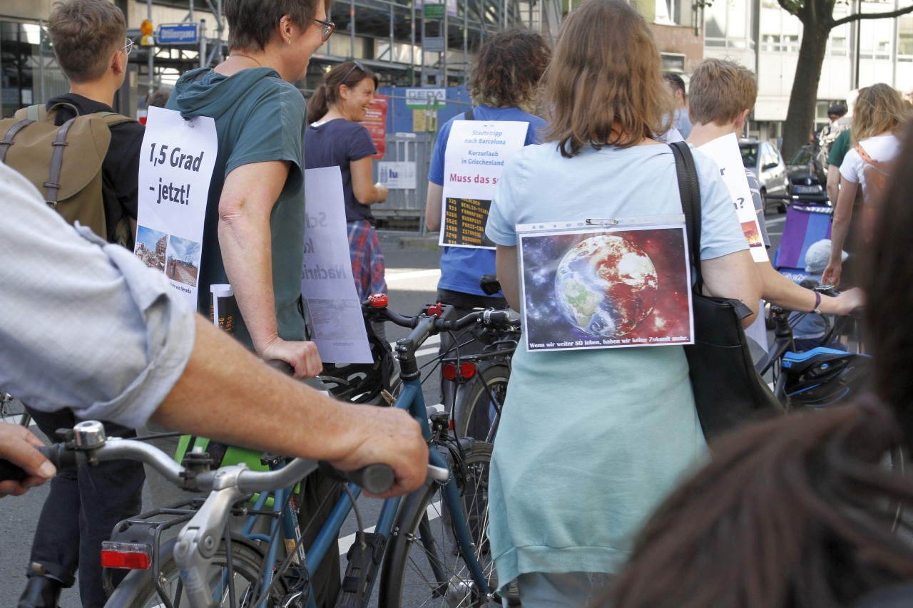 _MG_1747 Klimastreik am 15. September 2023 in Mainz: Zahlreiche Transparente stellen Forderungen an die Mainzer und Bundespolitik