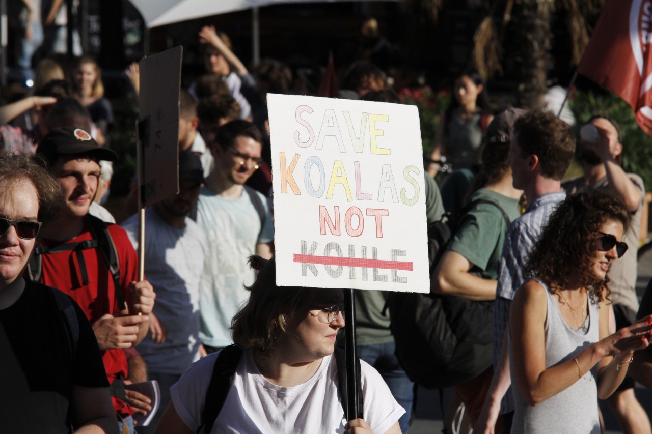 _MG_1831 Klimastreik am 15. September 2023 in Mainz: Zahlreiche Transparente stellen Forderungen an die Mainzer und Bundespolitik