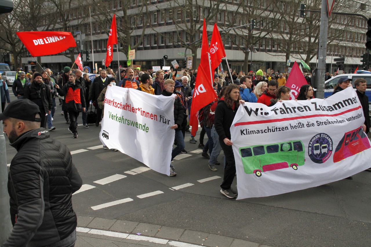 240301_Demozug-Allianzhaus_2187