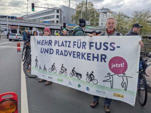240425_Demo-Transparent_Mehr-Platz_151705013