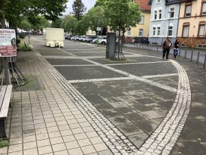 Abpflastern-Buergersteig-Bonames_Blaensdorf